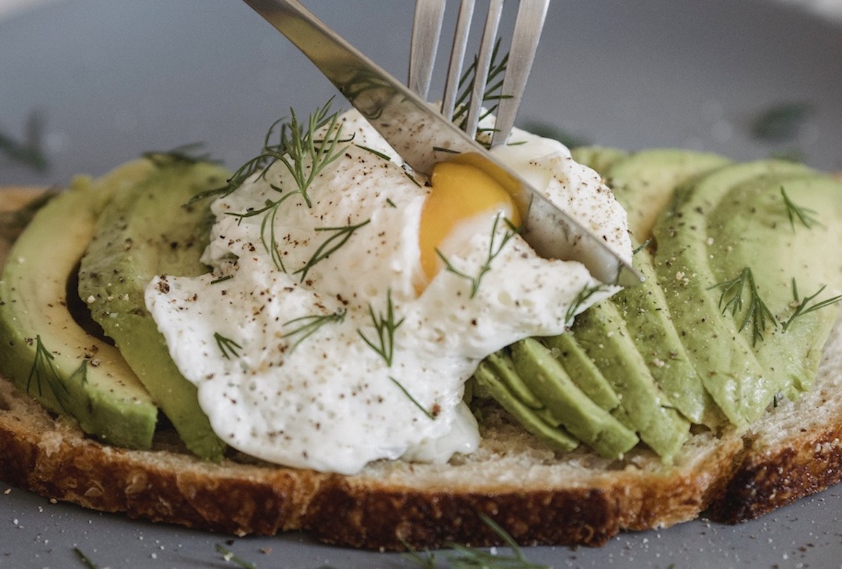 Eating avocado toast breakfast. Image: Pexels 