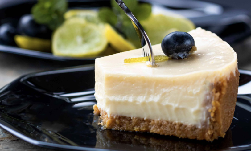 A slice of key lime pie 