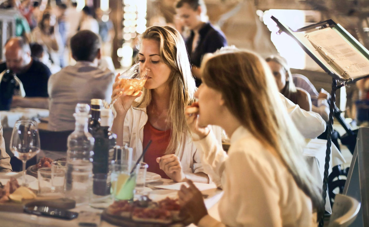 Women eating out at restaurant. Image: Pexels - Andrea Piacquadio