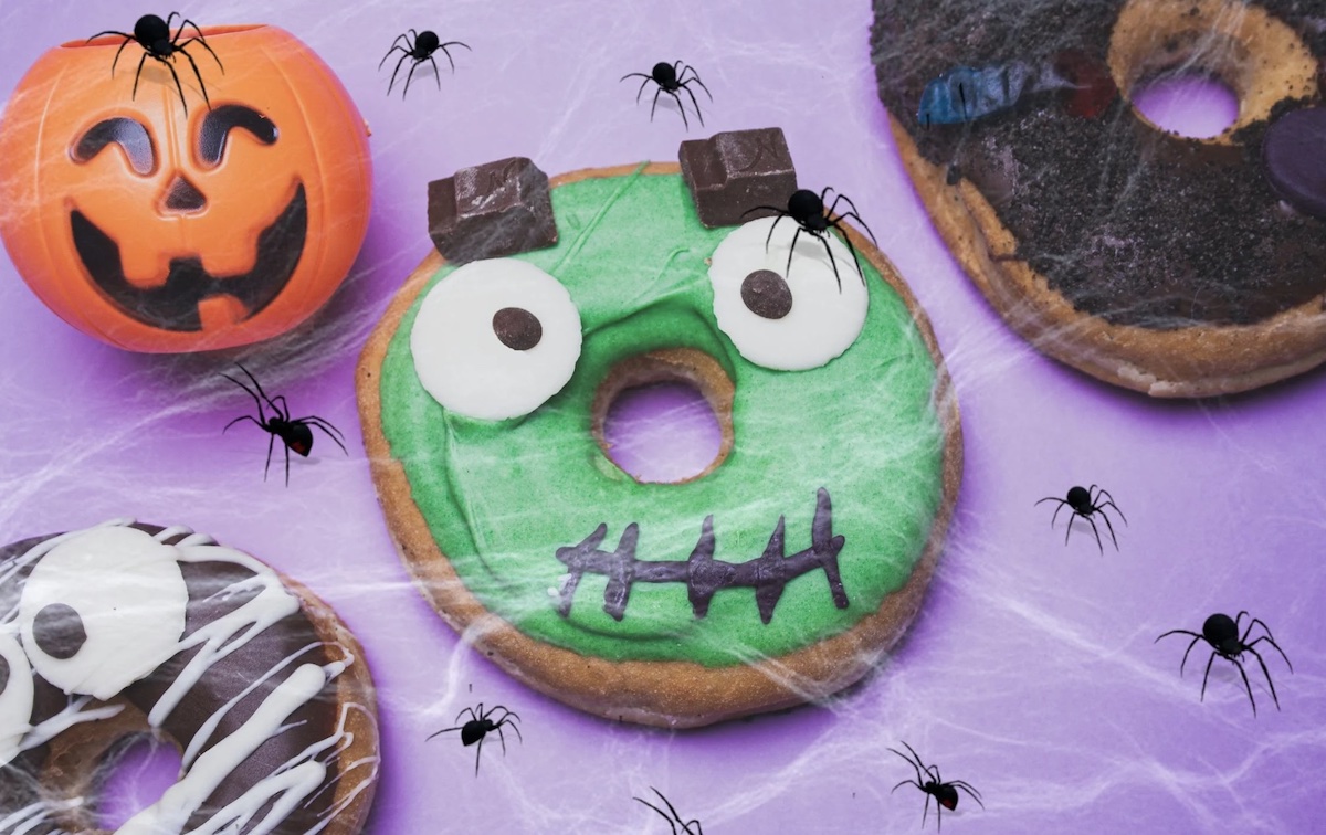 Intuitive eating with Halloween treats. Image: Pexels - Daniel Fernandez